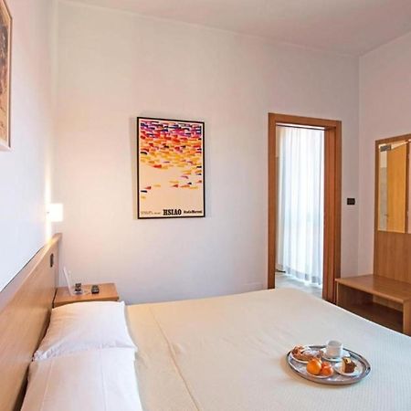 Hotel Lux Alessandria Eksteriør bilde