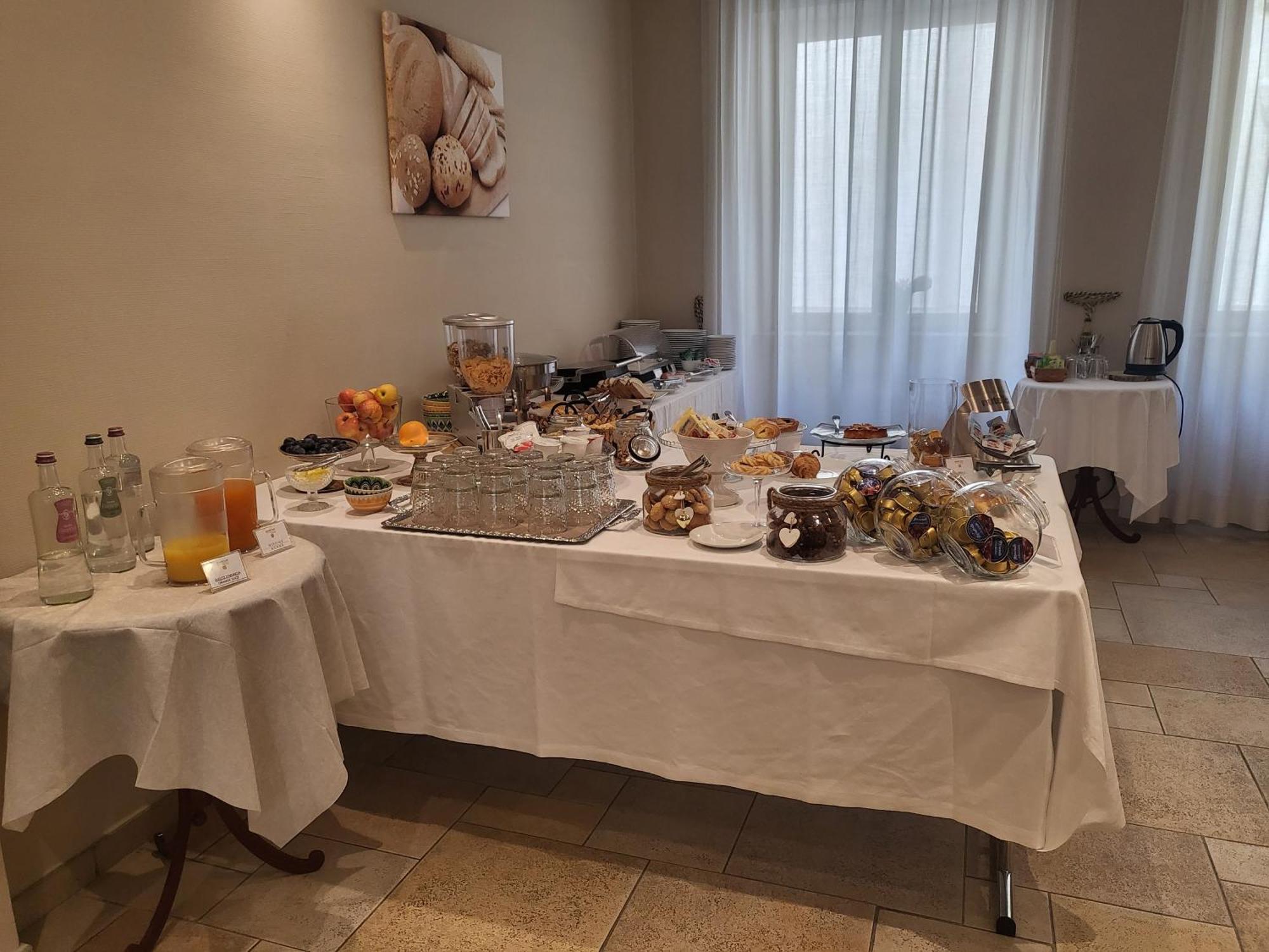 Hotel Lux Alessandria Eksteriør bilde