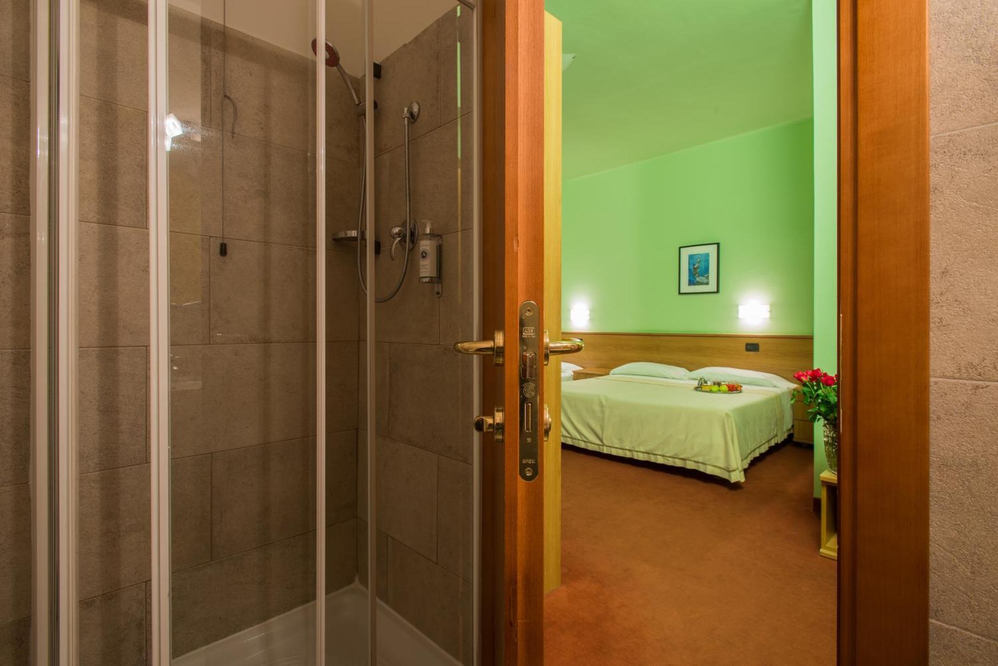 Hotel Lux Alessandria Eksteriør bilde