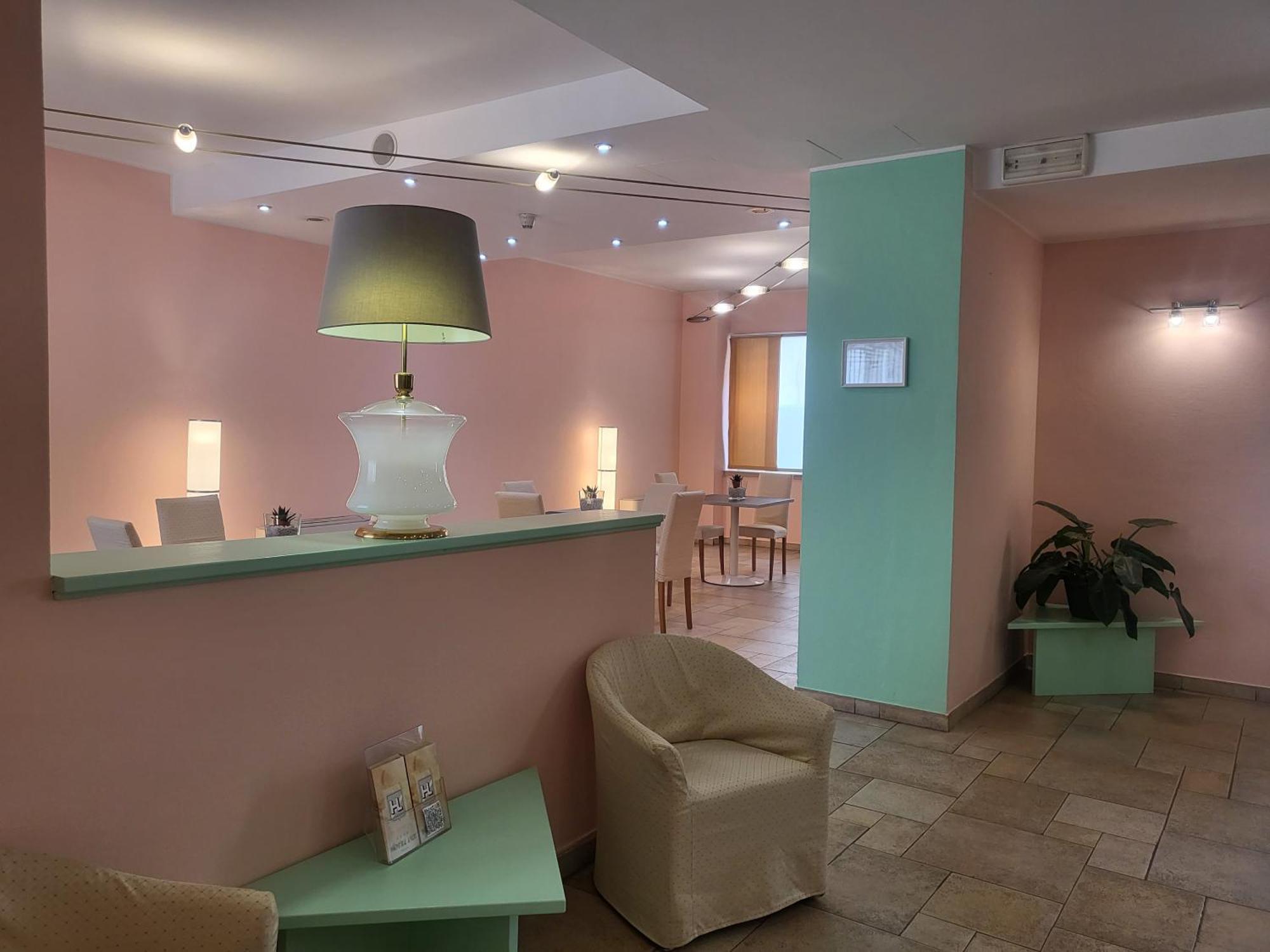 Hotel Lux Alessandria Eksteriør bilde