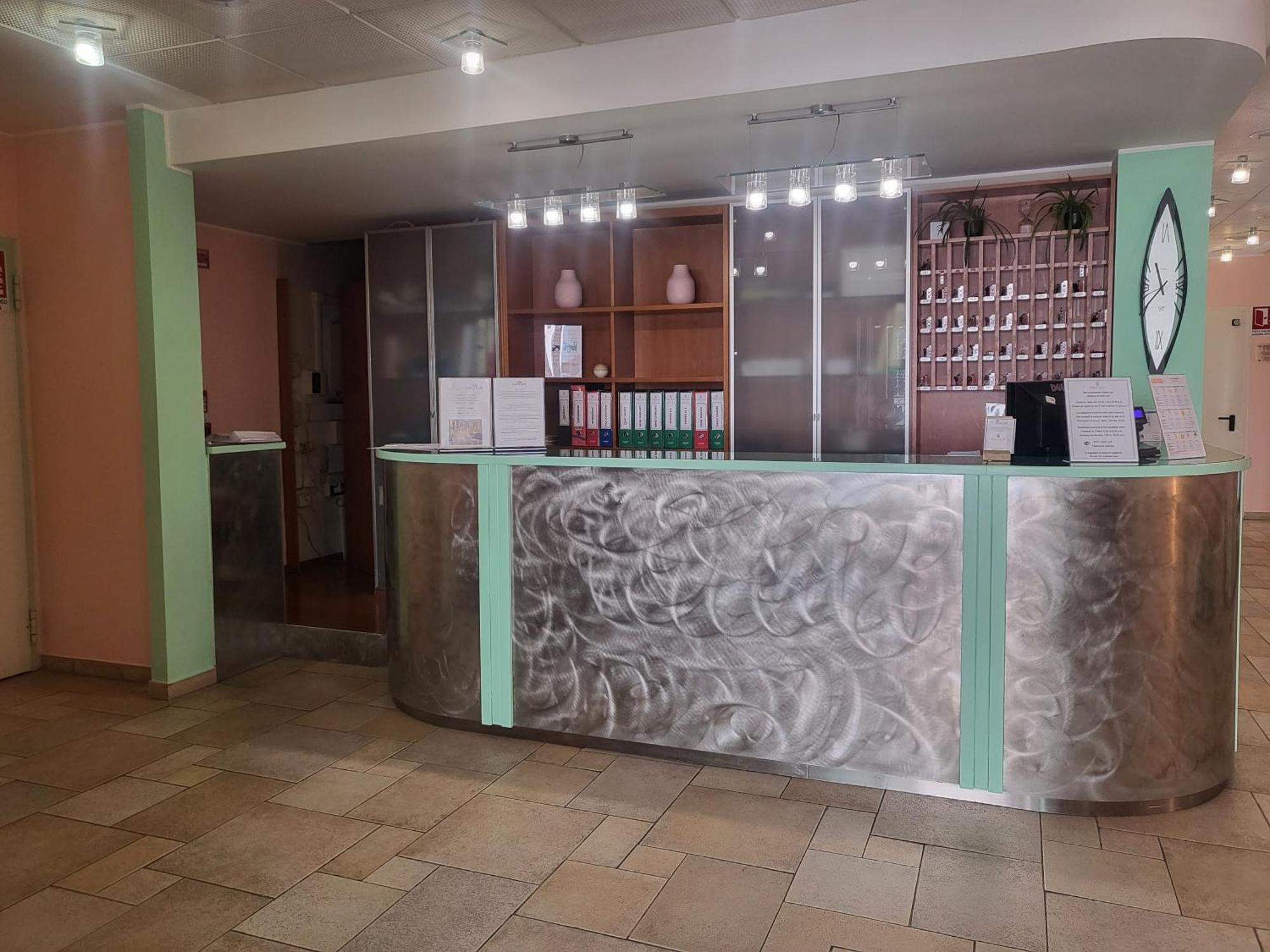 Hotel Lux Alessandria Eksteriør bilde