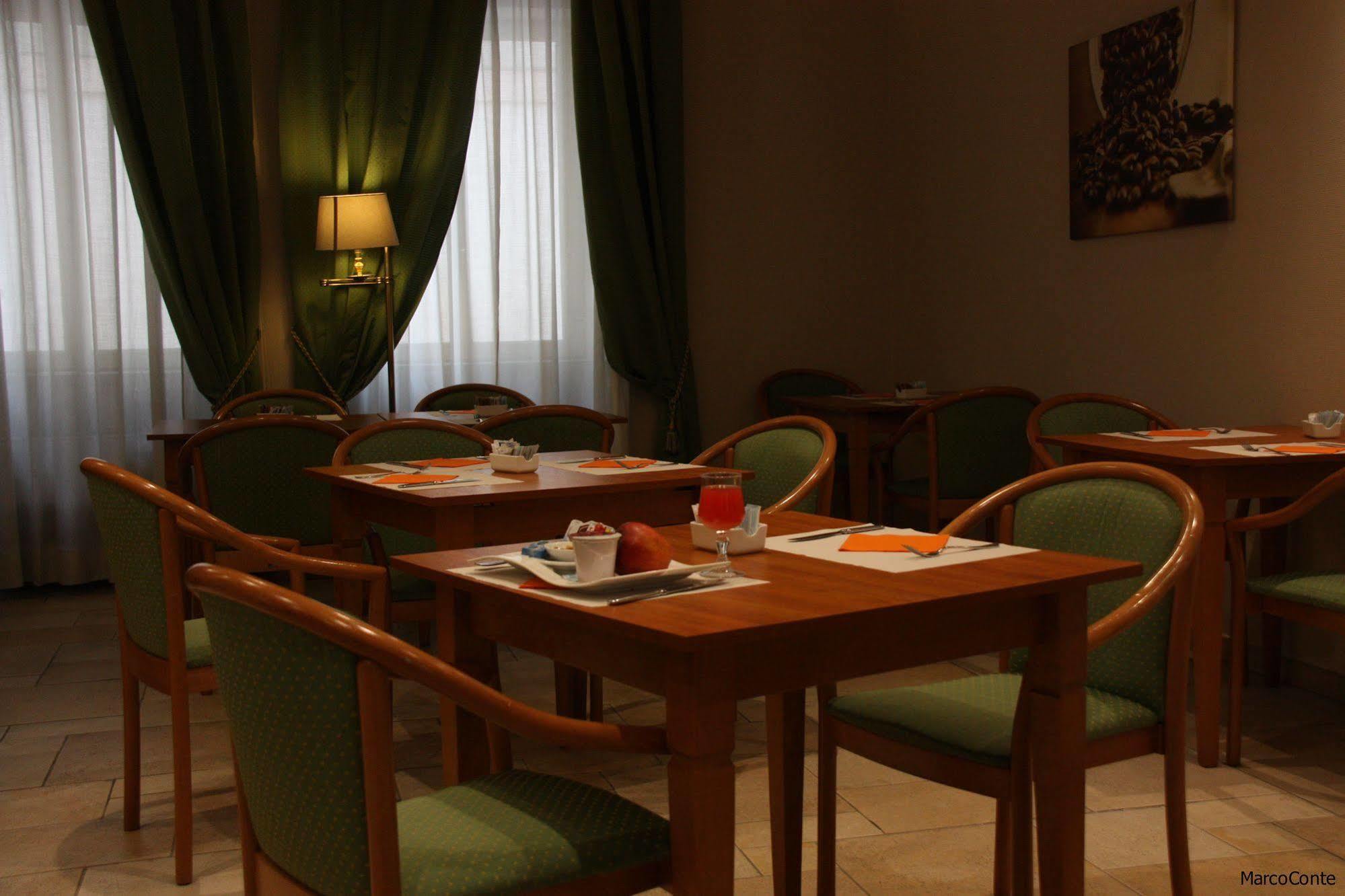 Hotel Lux Alessandria Eksteriør bilde