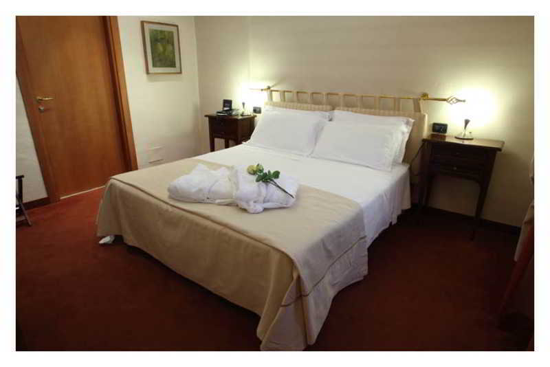 Hotel Lux Alessandria Eksteriør bilde